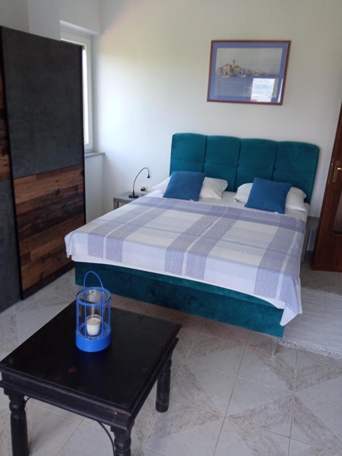 Apartman Kacic Sveti Ivan Dobrinjski ภายนอก รูปภาพ