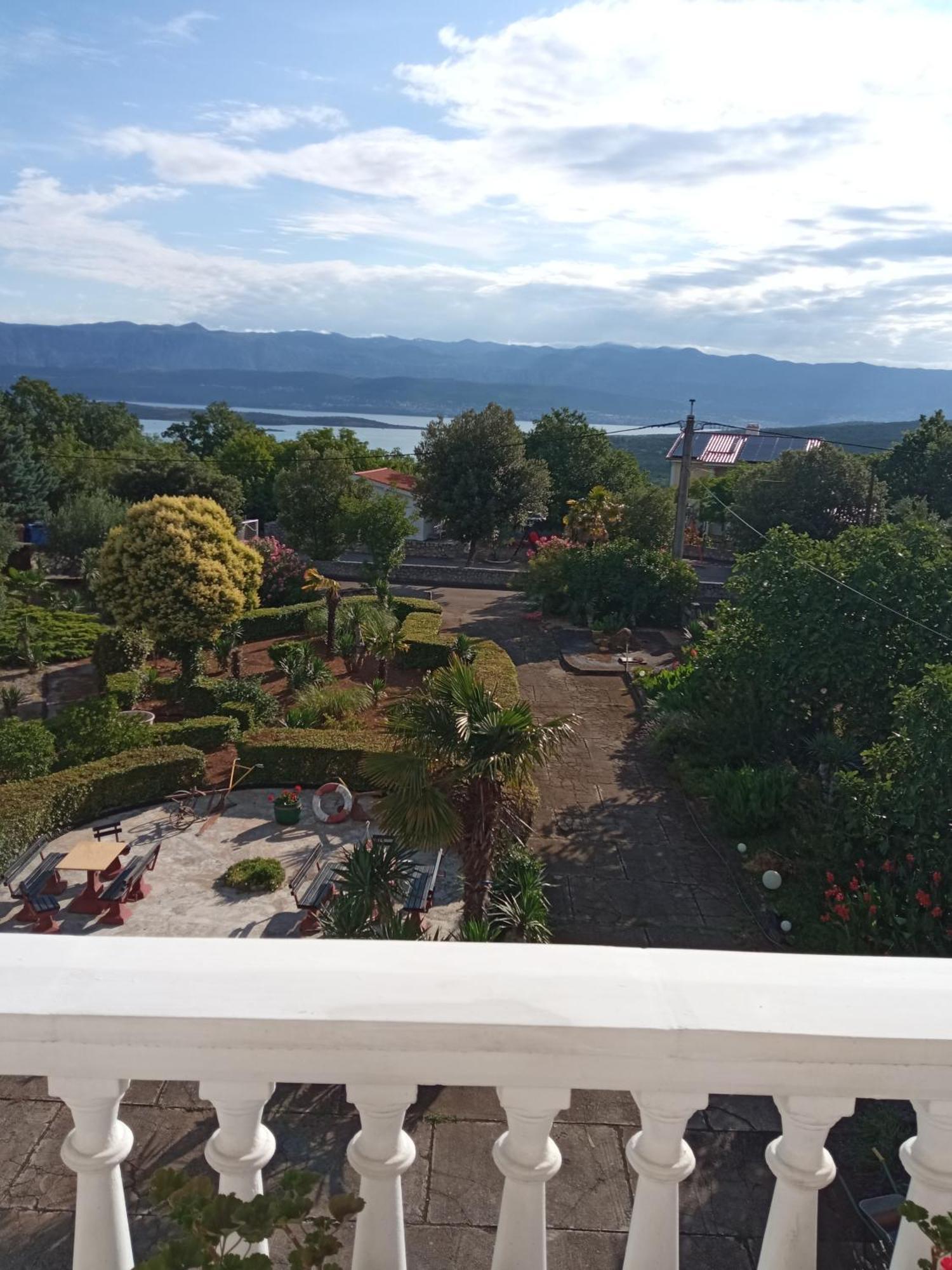 Apartman Kacic Sveti Ivan Dobrinjski ภายนอก รูปภาพ