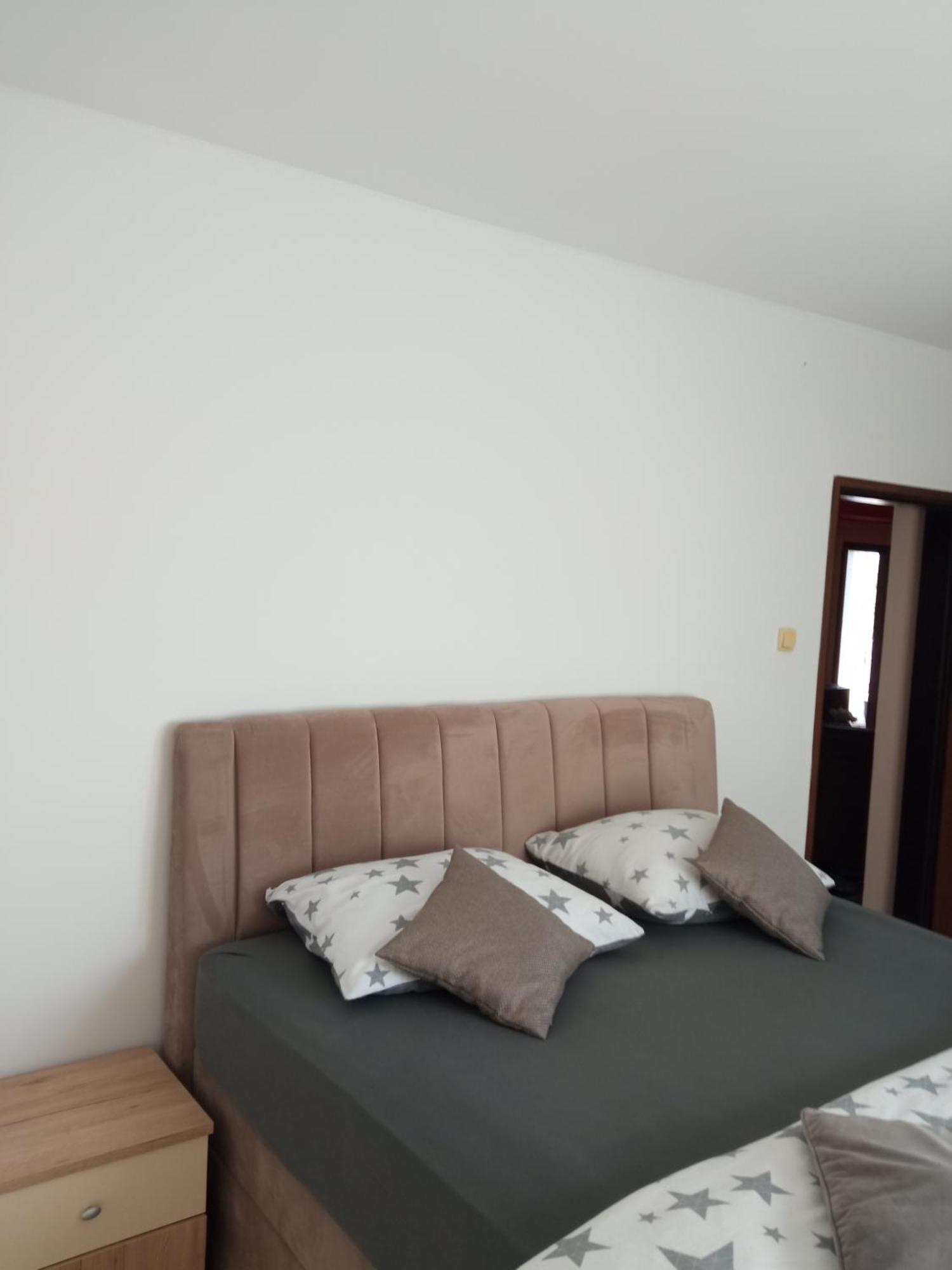 Apartman Kacic Sveti Ivan Dobrinjski ภายนอก รูปภาพ